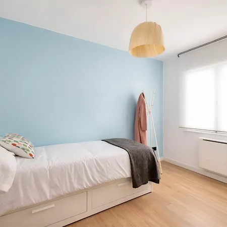 Ana Maria Tranquilo, Ideal Familias Gijón Extérieur photo